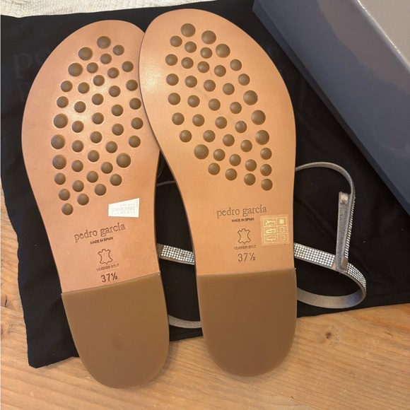 Pedro Garcia Gold Minimalist Sandals - Picture 2 of 9